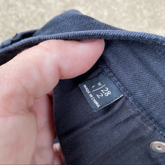 Abercrombie & Fitch Frayed Hem Denim Shorts - Picture 3 of 4